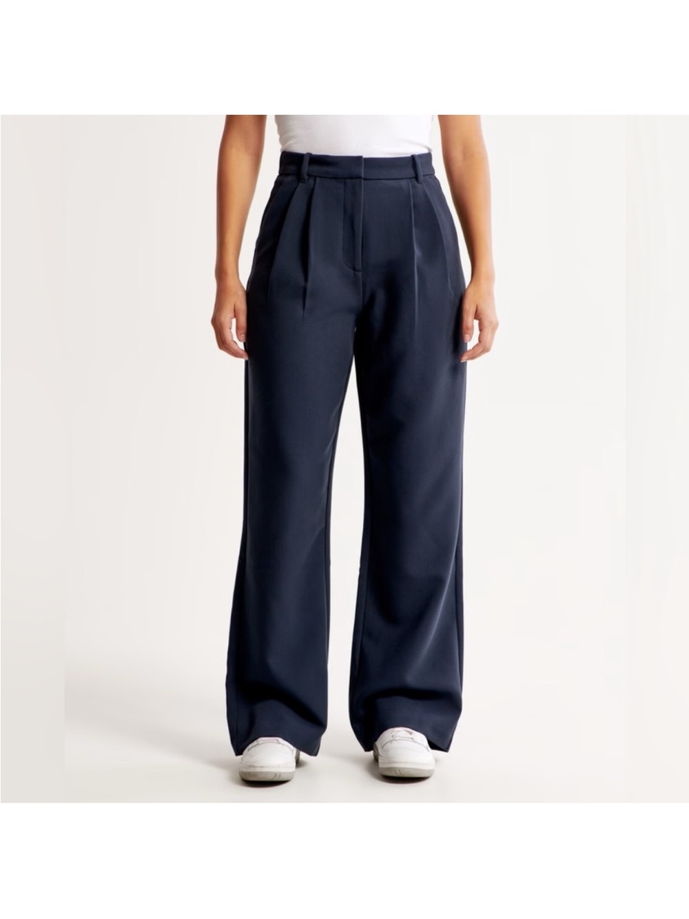 Abercrombie & Fitch Curve
Love A&F Sloane Tailored Wide Leg Pant